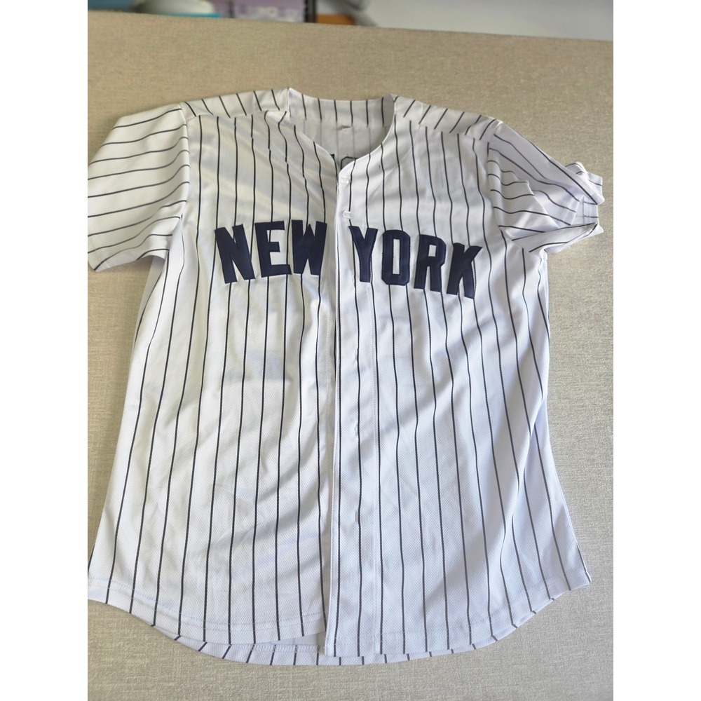 New York Yankees Juan Soto #22 Baseball Jersey Men's Medium White Pinstripe